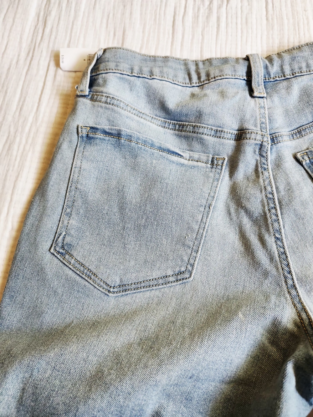 Old Navy Light Wash Denim Cuffed Women's Shorts - Picture 9 of 11